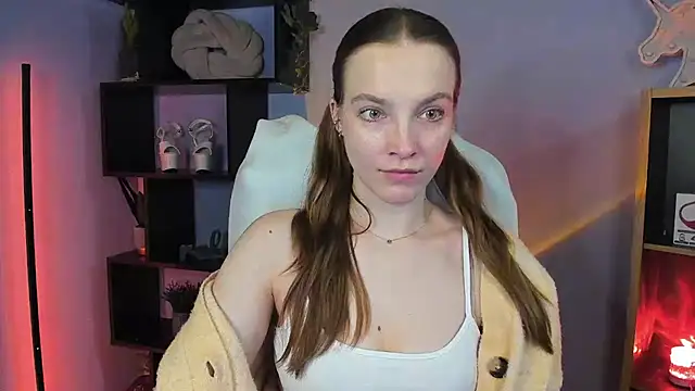 Snapshot of kenzie_x chatting on February 2025 08:14:01 AM kenzie x online show from February 2025 08:14:01 AM