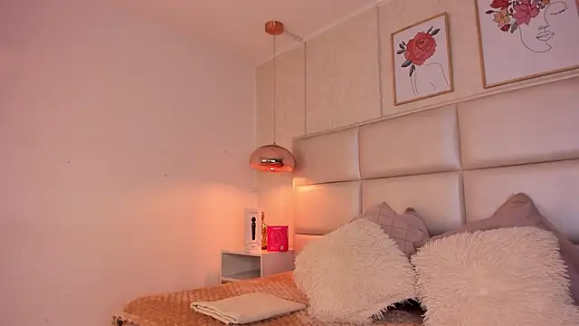 Aily Yozuko online show from October 2025 02:52:01 AM