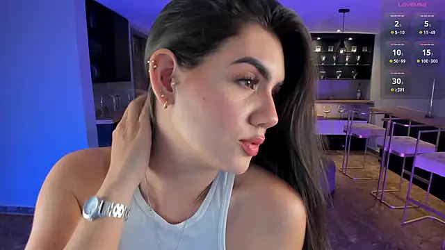 Snapshot of AngelicaVega chatting on January 2025 10:19:01 PM AngelicaVega online show from January 2025 10:19:01 PM