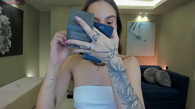 Snapshot of MarianneLane chatting on February 2026 07:30:02 PM MarianneLane online show from February 2026 07:30:02 PM