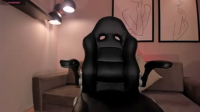 DonnaStonne online show from February 2025 10:51:02 PM