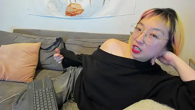 luxgray online show from January 2025 03:20:01 AM