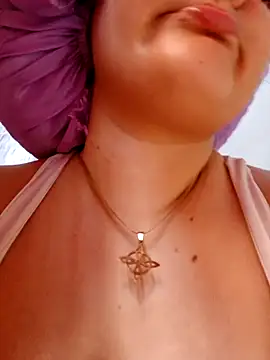 Liancy online show from December 2024 02:42:02 PM