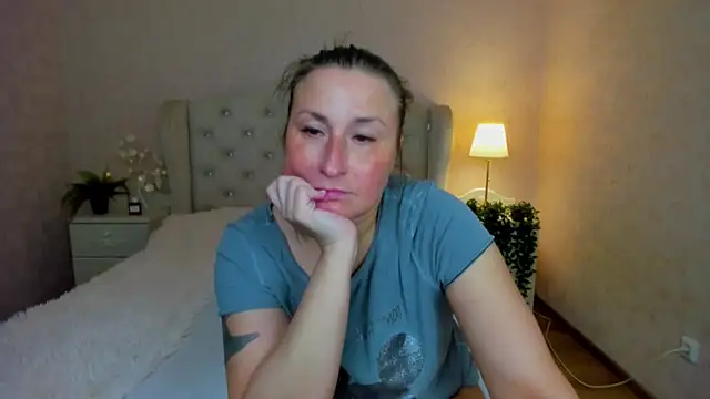 HotLiss online show from April 2026 05:16:02 AM