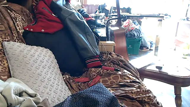 Snapshot of tongueispowerr6d9 chatting on December 2024 03:53:02 PM tongueispowerr6d9 online show from December 2024 03:53:02 PM