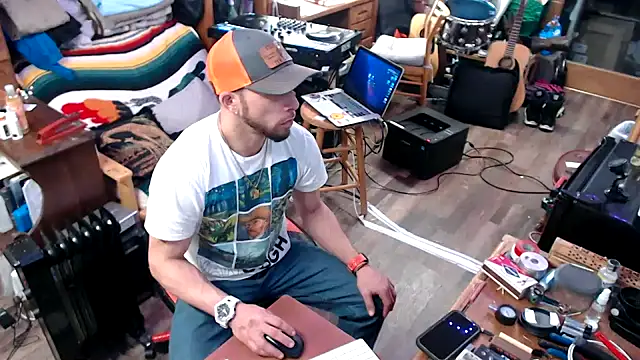 Snapshot of tongueispowerr6d9 chatting on February 2025 02:46:01 AM tongueispowerr6d9 online show from February 2025 02:46:01 AM