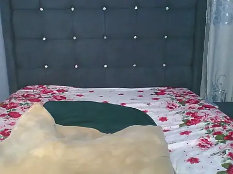 Snapshot of sandra_sauvage chatting on July 2026 07:24:02 AM sandra sauvage online show from July 2026 07:24:02 AM