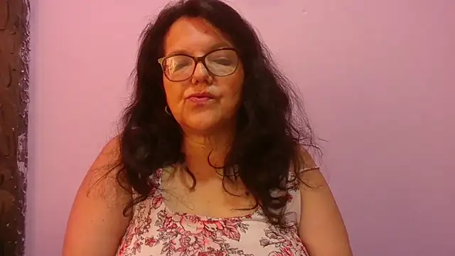 kassandra02 online show from April 2026 12:41:01 PM