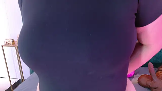 AgathaLynx online show from April 2026 10:53:02 AM