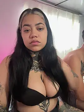 Snapshot of aliensexy chatting on February 2026 07:17:02 PM aliensexy online show from February 2026 07:17:02 PM