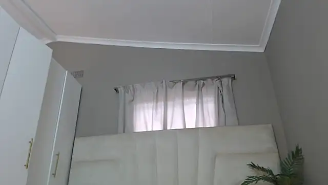 Snapshot of naughtyblackdolie chatting on February 2025 06:40:02 AM naughtyblackdolie online show from February 2025 06:40:02 AM