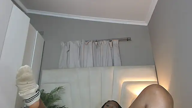 Snapshot of naughtyblackdolie chatting on October 2025 03:59:02 AM naughtyblackdolie online show from October 2025 03:59:02 AM