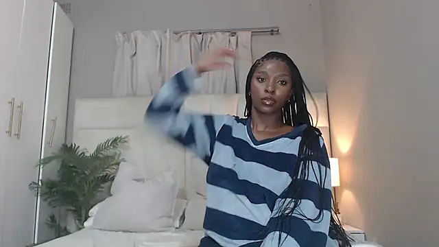 Snapshot of naughtyblackdolie chatting on October 2025 10:42:02 PM naughtyblackdolie online show from October 2025 10:42:02 PM