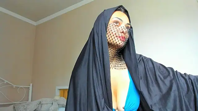 Snapshot of _cleopattra_ chatting on June 2026 08:51:01 AM cleopattra online show from June 2026 08:51:01 AM