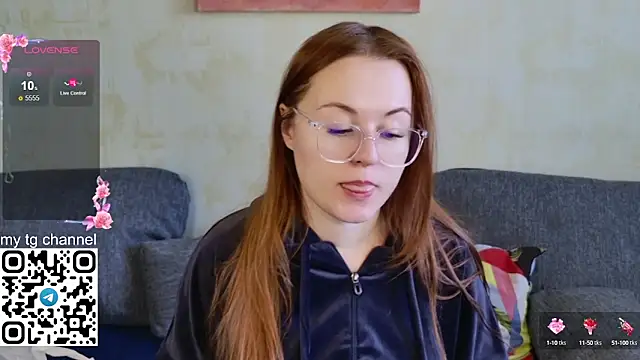 Lila Pitt online show from March 2025 01:05:02 PM