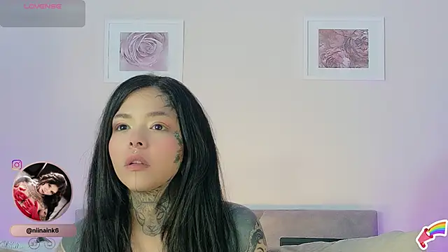 NinaInk online show from November 2025 12:20:01 PM