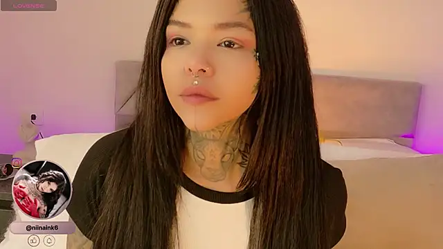 NinaInk online show from November 2025 12:05:02 PM