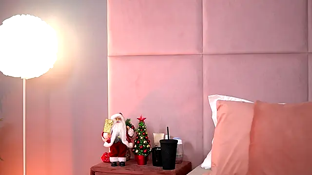 AlmaLuv online show from December 2025 04:51:01 AM