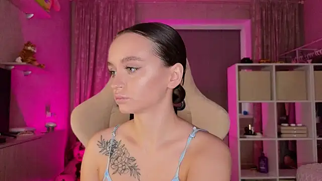 Katy perry  online show from March 2025 02:41:02 AM