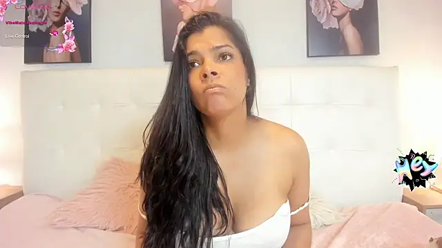 Snapshot of Sweetdreamses_ chatting on January 2025 03:34:01 PM Sweetdreamses  online show from January 2025 03:34:01 PM