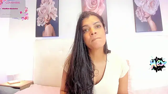 Snapshot of Sweetdreamses_ chatting on February 2025 12:46:02 PM Sweetdreamses  online show from February 2025 12:46:02 PM