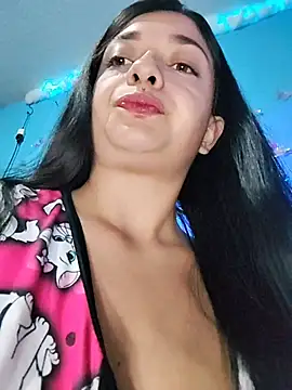 Snapshot of evelyn_prince1 chatting on July 2026 09:44:02 AM evelyn prince1 online show from July 2026 09:44:02 AM