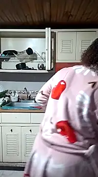 Snapshot of Camille_rose_ chatting on March 2025 01:14:02 AM Camille rose online show from March 2025 01:14:02 AM