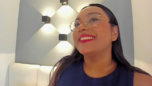 ellamontoya online show from October 2025 12:15:02 PM