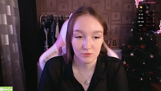 MoonlishSiren online show from January 2025 10:26:02 PM