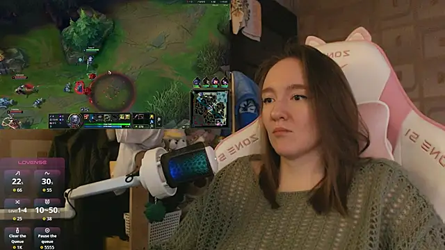 MoonlishSiren online show from April 2026 09:23:01 AM