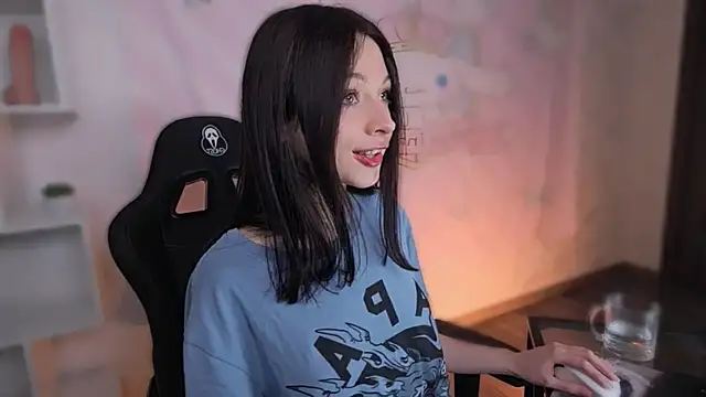 Snapshot of Only___Yours chatting on March 2025 01:16:01 AM Only Yours online show from March 2025 01:16:01 AM