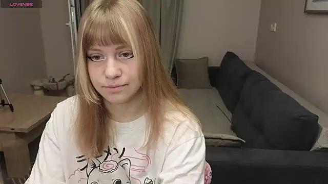 HermioneHHH online show from January 2026 08:33:01 PM