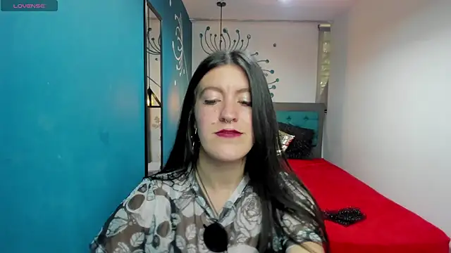 LiaCooper  online show from December 2024 06:17:02 PM