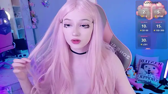 White kitty01 online show from April 2026 02:49:01 PM