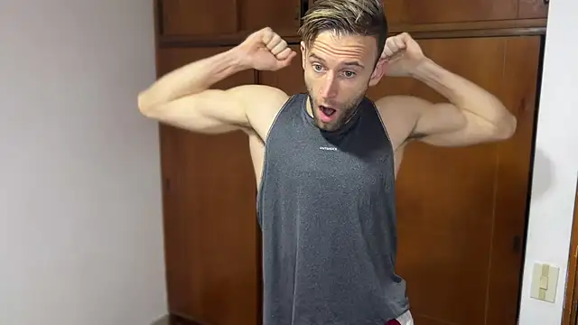 Snapshot of aquilesmade chatting on December 2024 03:37:02 PM aquilesmade online show from December 2024 03:37:02 PM