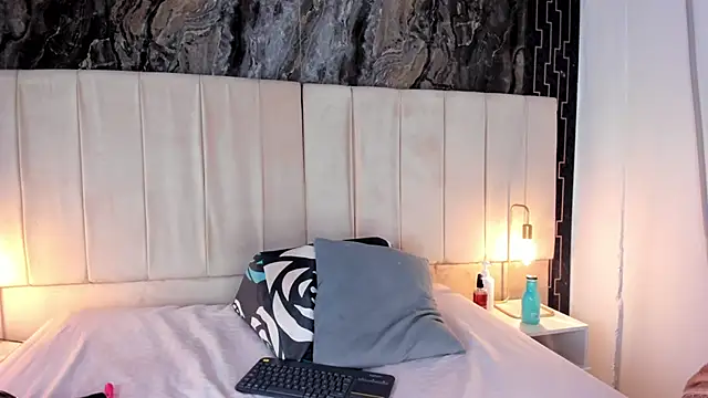 lia sofiia online show from November 2025 09:08:01 AM