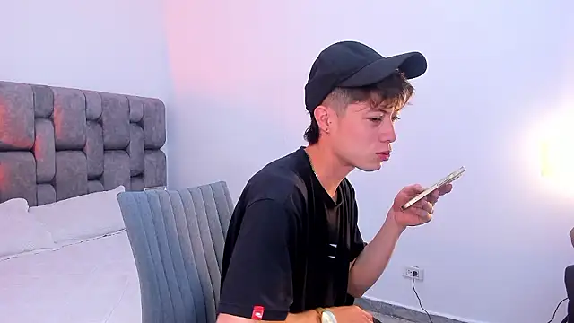 MarcusCollinss  online show from December 2024 12:07:02 PM