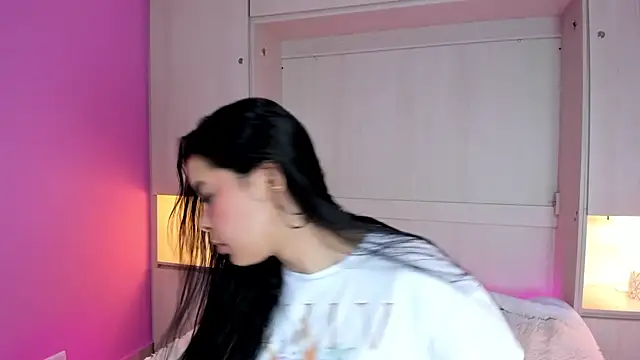 valerymeyerr online show from February 2025 04:11:01 AM