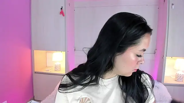 valerymeyerr online show from March 2025 04:41:01 AM