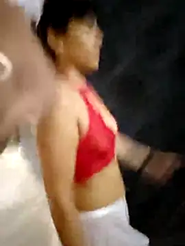 Snapshot of Ariadna2015 chatting on November 2025 02:31:02 AM Ariadna2015 online show from November 2025 02:31:02 AM