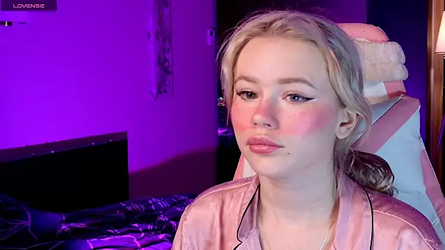 LexieLoree online show from March 2025 04:17:02 AM