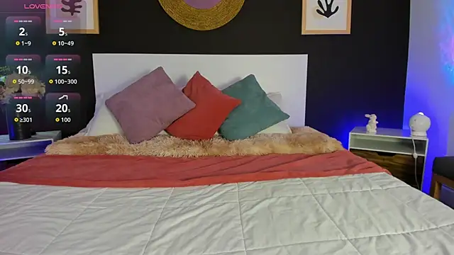 VioletPaket online show from April 2026 11:37:01 AM