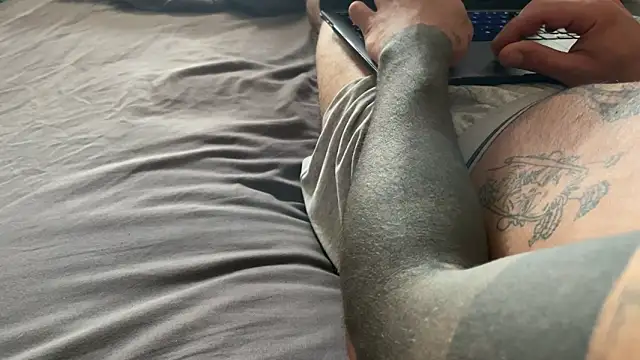 Snapshot of kameray12 chatting on March 2025 09:10:02 AM kameray12 online show from March 2025 09:10:02 AM