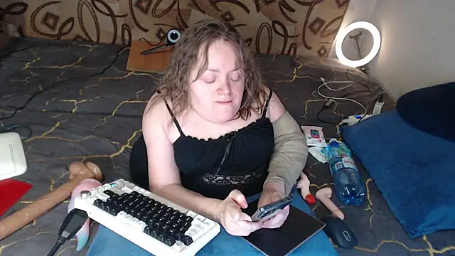 Snapshot of MiniNatalie chatting on February 2025 05:57:02 PM MiniNatalie online show from February 2025 05:57:02 PM
