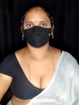 vintage-vibs online show from February 2026 06:44:02 PM