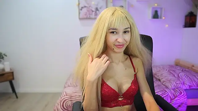 Amai  Liu online show from November 2025 06:52:02 PM