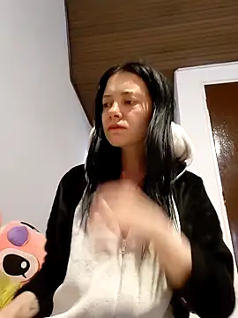 Isabella 21x online show from September 2025 12:10:01 PM