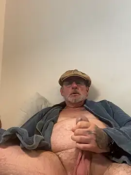 Snapshot of oldenglishguy chatting on June 2026 07:45:01 PM oldenglishguy online show from June 2026 07:45:01 PM