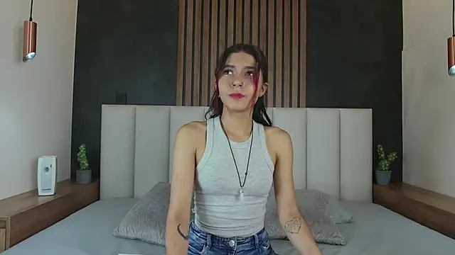 AmyPalmmer online show from February 2025 11:44:02 AM