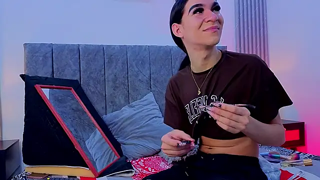 Mia thompson 19 online show from September 2025 03:37:01 PM